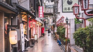 6 Simple Tips to Help Vegetarian or Vegan Travelers Eat Well, Anywhere