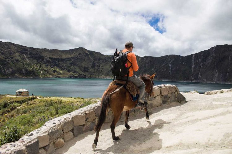 Ride a horse and surround the beautiful and cool lake