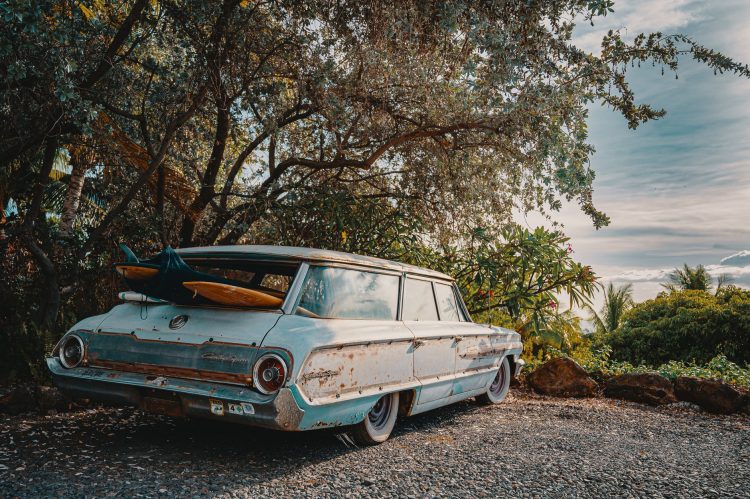 Tours visiting classic cars that are charming and unique